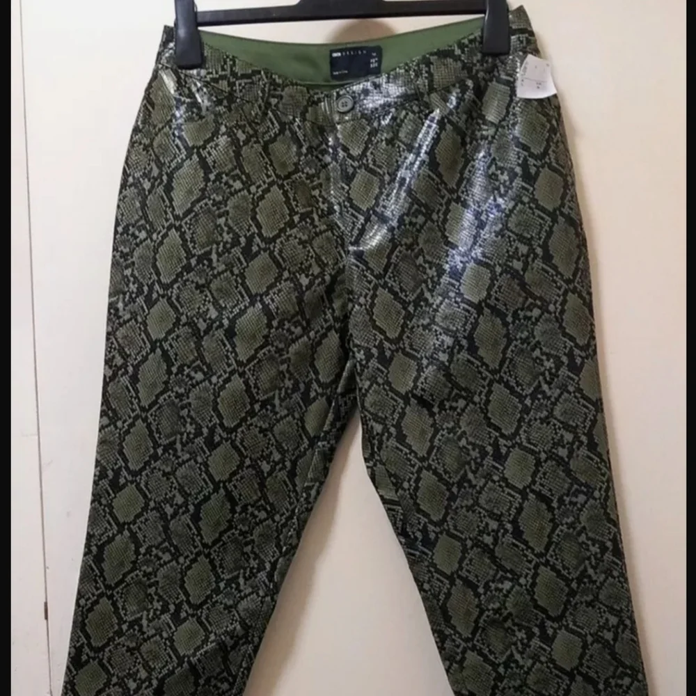 NWOT - Asos Design Snakeskin Pants - Picture 1 of 10